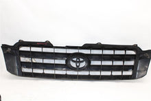 Load image into Gallery viewer, GRILLE Toyota Highlander 2004 04 2005 05 2006 06 2007 07 - 1360339
