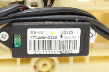 Load image into Gallery viewer, 2012 Hyundai Veloster Floor Shifter - 1361770
