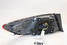 Load image into Gallery viewer, OUTER TAIL LIGHT LAMP Hyundai Azera 12 13 14 15 16 17 Right - 1363613
