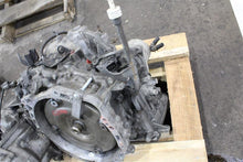 Load image into Gallery viewer, Transmission Mitsubishi Outlander 2015 - 1363660
