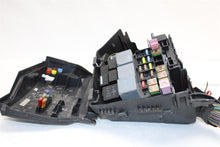 Load image into Gallery viewer, FUSE BOX Land Rover Evoque 12 13 14 15 16 17 - 1364536
