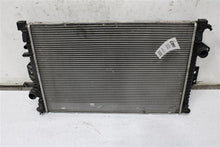 Load image into Gallery viewer, RADIATOR Land Rover LR2 2008 08 2009 09 2010 10 2011 11 - 1364539
