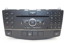 Load image into Gallery viewer, RADIO Mercedes-Benz C230 C300 C350 C63 2008 08 2009 09 - 1364975
