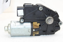 Load image into Gallery viewer, SUNROOF MOTOR Mercedes-Benz ML350 2006 06 - 1365863
