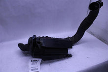 Load image into Gallery viewer, AIR CLEANER BOX Boxster Boxster S 98 99 00 01 02 03 04 - 1366391
