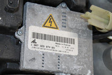 Load image into Gallery viewer, HEADLIGHT LAMP ASSEMBLY Range Rover 2003 03 2004 04 2005 05 Right - 1366929

