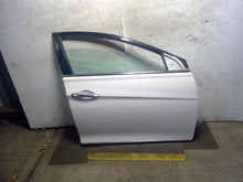 Load image into Gallery viewer, FRONT DOOR Hyundai Sonata Sonata Hybrid 15 16 17 18 19 Right - 1370472
