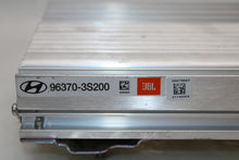 Load image into Gallery viewer, AMPLIFIER Hyundai Sonata Sonata Hybrid 11 12 13 14 15 - 1370491
