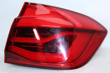 Load image into Gallery viewer, OUTER TAIL LIGHT LAMP 320i 328D 328i 330E 330i 340i M3 16-18 Right - 1370604
