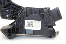 Load image into Gallery viewer, ELECTRONIC PEDAL ASSEMBLY Audi Q7 2017 17 - 1370797

