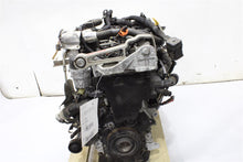 Load image into Gallery viewer, ENGINE MOTOR Land Rover Evoque 2018 18 2019 19 2.0L VIN X/F/R - 1371787
