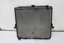 Load image into Gallery viewer, RADIATOR Frontier Pathfinder Xterra 2005 05 06 07 08 09 10 Auto - 1373241
