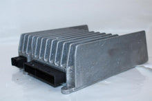 Load image into Gallery viewer, AMPLIFIER E250 Van C250 C300 C350 C63 CLS550 CLS63 E250D E300 12-15 - 1374301

