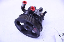 Load image into Gallery viewer, POWER STEERING PUMP Toyota RAV4 RAV 4 01 02 03 04 05 - 1374441
