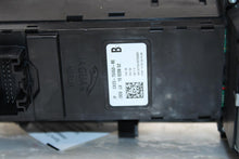 Load image into Gallery viewer, Floor Shifter Jaguar XF 2014 14 - 1378592

