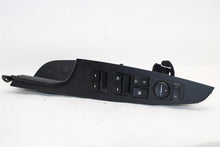 Load image into Gallery viewer, FRONT DOOR WINDOW SWITCH Hyundai Tucson 16 17 18 19 20 21 - 1378691
