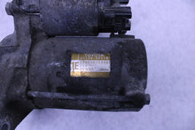 Load image into Gallery viewer, STARTER MOTOR Toyota Highlander Sienna 17 18 19 20 - 1379852
