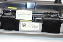 Load image into Gallery viewer, Console Toyota Highlander 14 15 16 17 18 19 - 1379904

