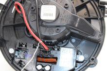 Load image into Gallery viewer, FRONT A/C HEATER BLOWER MOTOR Volkswagen Atlas 18 19 20 21 22 - 1380176
