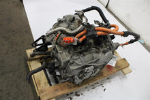 Load image into Gallery viewer, TRANSMISSION CT200H Prius Prius V 2010-2017 VIN DP/DU - 1380956
