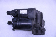 Load image into Gallery viewer, AIR RIDE COMPRESSOR CL550 CL600 CL63 CL65 S350 S400 S450 07-14 - 1385190
