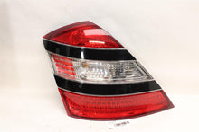 Load image into Gallery viewer, TAIL LIGHT LAMP ASSEMBLY S450 Cdn S550 S600 S63 S65 SL55 07-09 Right - 1385191
