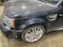 Load image into Gallery viewer, FRONT FENDER Land Rover Range Rover Sport 10 11 12 13 Left - 1387191
