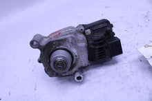 Load image into Gallery viewer, TRANSFER CASE ACTUATOR MOTOR 228I 320i 328D 328i 328I GT 335i 335i 10-17 - 1389987
