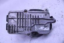 Load image into Gallery viewer, TRANSFER CASE ACTUATOR MOTOR 228I 320i 328D 328i 328I GT 335i 335i 10-17 - 1389987
