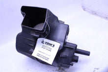 Load image into Gallery viewer, AIR CLEANER BOX Audi A8 2015 15 2016 16 2017 17 2018 18 - 1390943
