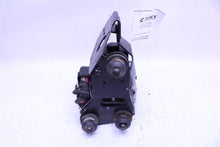 Load image into Gallery viewer, ABS ANTI-LOCK BRAKE PUMP Gl320 Gl350 Gl450 Gl550 ML320 ML350 09-13 - 1391665
