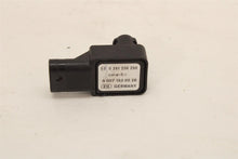 Load image into Gallery viewer, Mass Air Flow Sensor Meter MAF Gl350 Gl450 Gl550 GL63 AMG ML350 12-16 - 1393724
