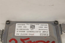 Load image into Gallery viewer, FUEL PUMP CONTROL MODULE COMPUTER Land Rover LR2 2013 13 - 1396208

