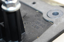 Load image into Gallery viewer, Floor Shifter Volkswagen Touareg 2013 - 1396928
