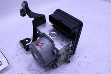 Load image into Gallery viewer, ABS ANTI-LOCK BRAKE PUMP Land Rover Evoque 2017 17 2018 18 - 1397181

