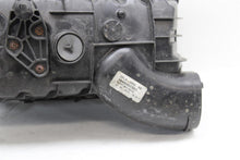 Load image into Gallery viewer, AIR CLEANER BOX Discovery Range Rover Range Rover Sport 15-19 Right - 1398259
