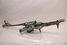 Load image into Gallery viewer, WINDSHIELD WIPER MOTOR CLS550 CLS63 E250D E300 E350 E400 E550 E63 10-15 - 1398684
