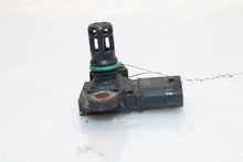 Load image into Gallery viewer, Mass Air Flow Sensor Meter MAF 135i 335i 528i 535i 535i Gt 640I 10-17 - 1401332
