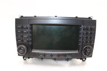 Load image into Gallery viewer, RADIO CLK350 CLK550 CLK63 2007 07 2008 08 2009 09 - 1404687
