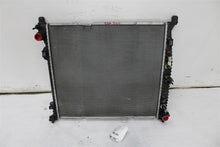 Load image into Gallery viewer, RADIATOR Gl350 Gl450 Gl550 GL63 AMG GLE350 GLE400 GLE43 GLE450 12-19 - 1406518
