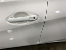 Load image into Gallery viewer, Front Door Nissan Versa 2018 - 1407022
