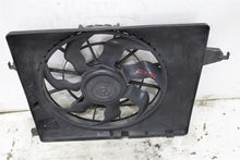 Load image into Gallery viewer, RADIATOR FAN ASSEMBLY Santa Fe Sorento 13 14 15 16 17 18 - 1407473
