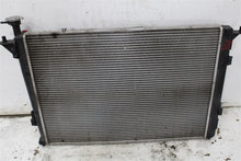 Load image into Gallery viewer, RADIATOR Hyundai Santa Fe Kia Sorento 13 14 15 16 17 18 - 1407474
