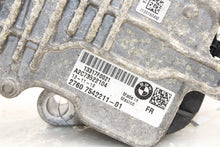 Load image into Gallery viewer, TRANSFER CASE ACTUATOR MOTOR 228I 320i 328D 328i 328I GT 335i 335i 10-17 - 1408665
