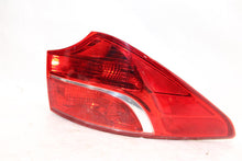 Load image into Gallery viewer, OUTER TAIL LIGHT LAMP Hyundai Santa Fe 13 14 15 16 Left - 1409591
