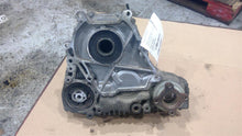 Load image into Gallery viewer, TRANSFER CASE 535i 535i Gt 550i 550i Gt 750 HYBRID 750i 750il B7 10-12 - 1418454
