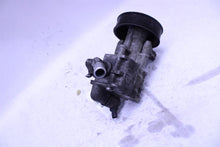 Load image into Gallery viewer, POWER STEERING PUMP 535i 535i Gt 550i Gt 640I 740i 740il 10-17 - 1422711
