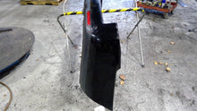 Load image into Gallery viewer, REAR BUMPER ASSEMBLY Range Rover 03 04 05 06 07 08 09 - 1423456
