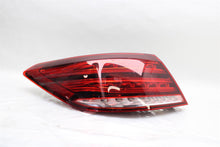 Load image into Gallery viewer, OUTER TAIL LIGHT LAMP E250 Van E250D E300 E350 E400 E550 E63 14-17 Left - 1425751

