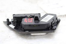 Load image into Gallery viewer, FRONT DOOR WINDOW SWITCH C250 C300 C350 C63 CLS550 CLS63 10-15 Left - 1425776
